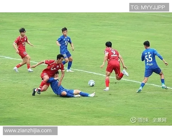 足球明星足迹印记全景展示珍贵瞬间回顾与精彩瞬间分享